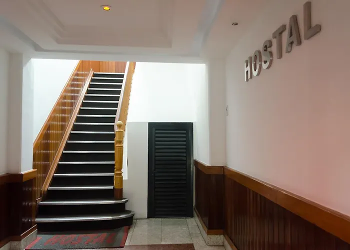 Hotel Hostal (Adults Only)